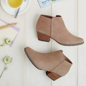Villa Waterproof Ankle Bootie in Mushroom Suede